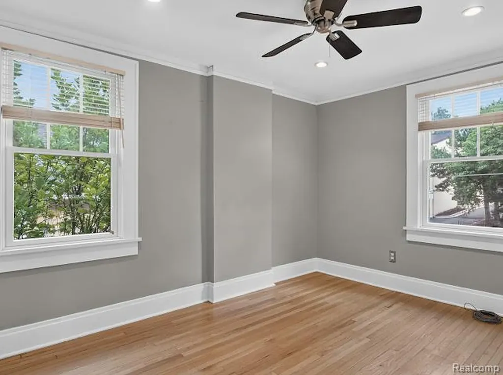 200 W Hoover Avenue Ann Arbor City MI 48103