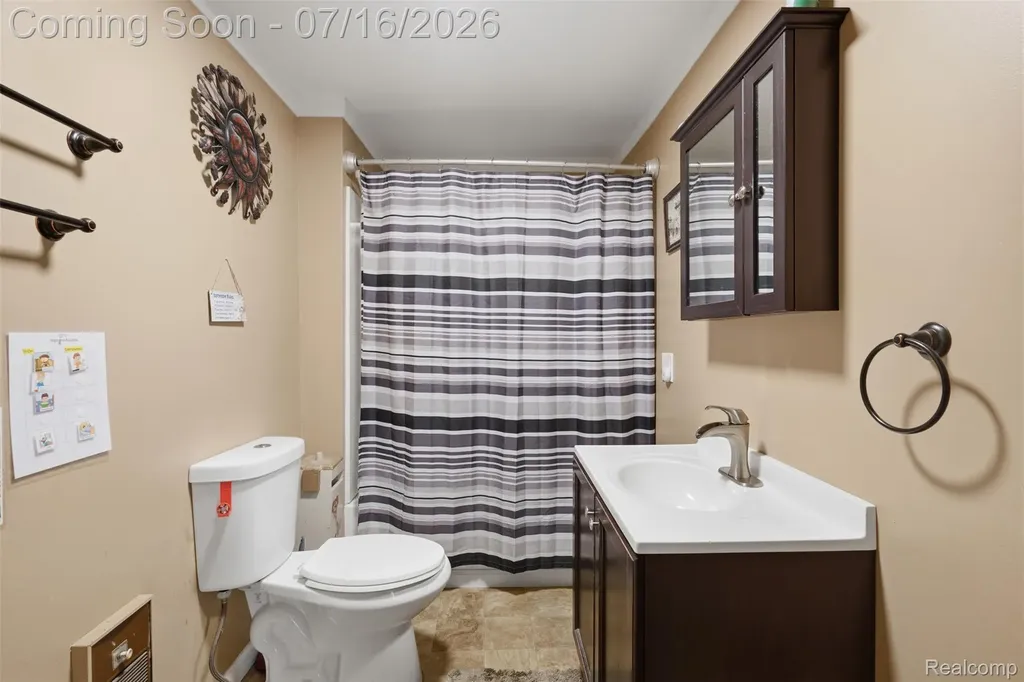 9490 Clark Road Bath Charter Township MI 48823