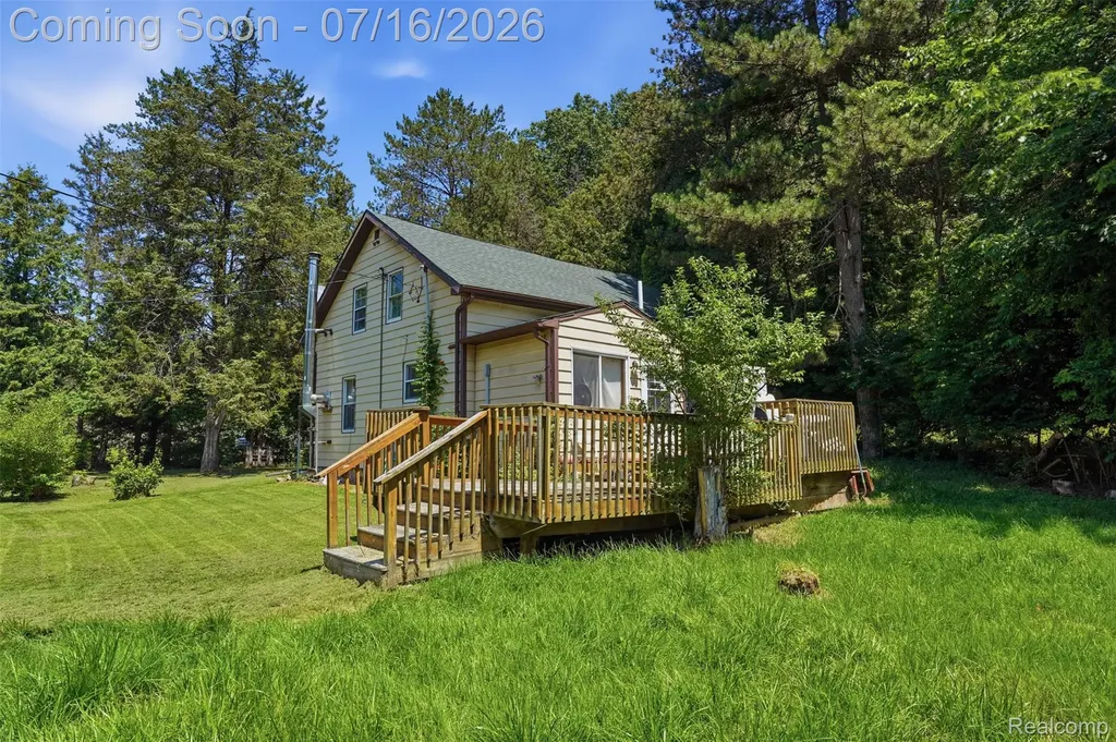 9490 Clark Road Bath Charter Township MI 48823