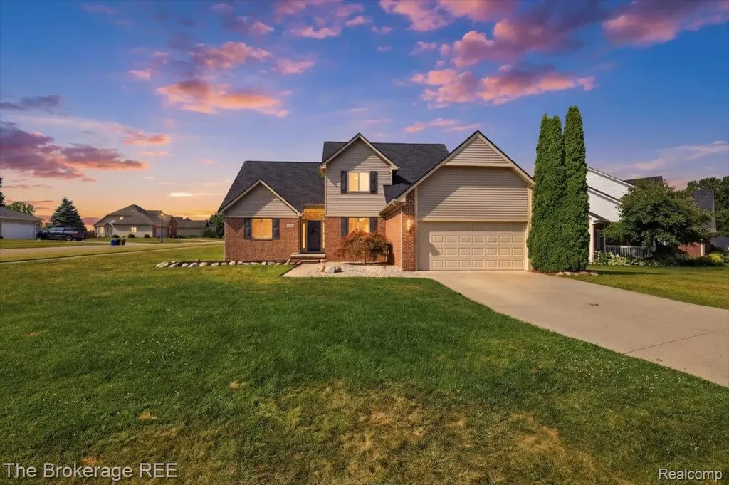 1340 Park Ridge Pointe Grand Blanc Charter Township MI 48439