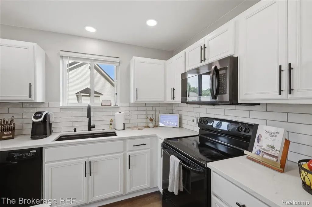 1340 Park Ridge Pointe Grand Blanc Charter Township MI 48439