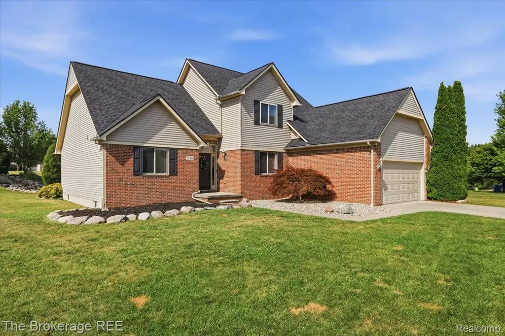 1340 Park Ridge Pointe Grand Blanc Charter Township MI 48439