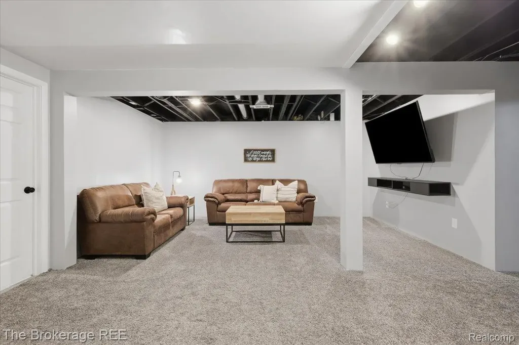 1340 Park Ridge Pointe Grand Blanc Charter Township MI 48439