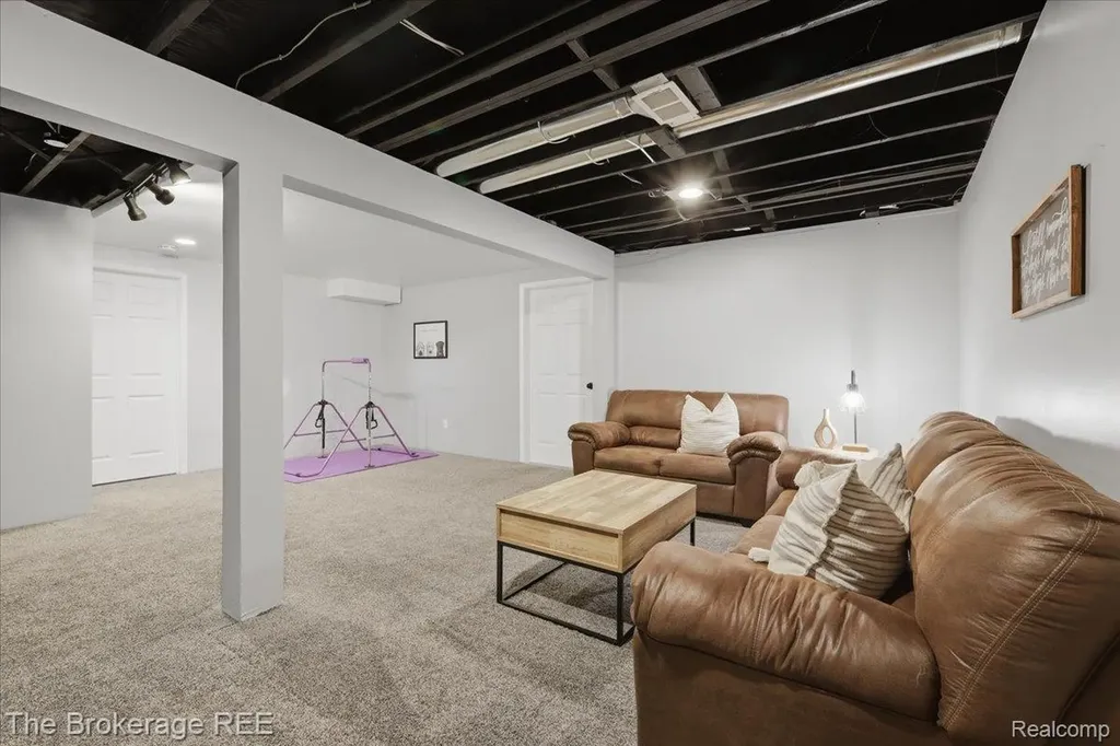 1340 Park Ridge Pointe Grand Blanc Charter Township MI 48439