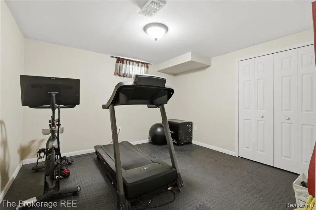 1340 Park Ridge Pointe Grand Blanc Charter Township MI 48439