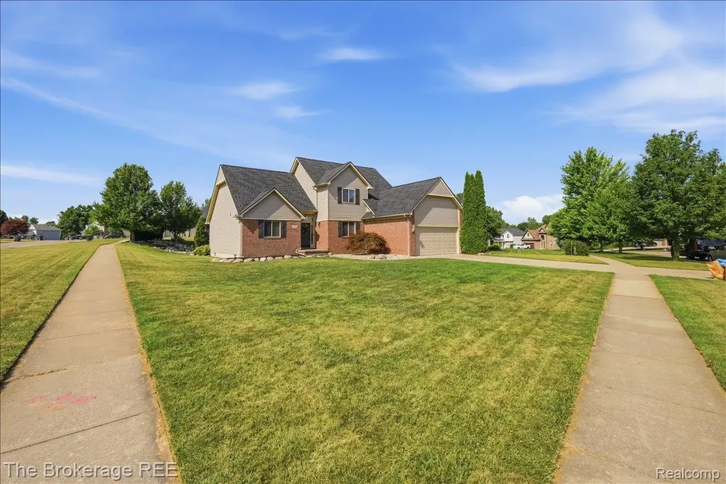 1340 Park Ridge Pointe Grand Blanc Charter Township MI 48439