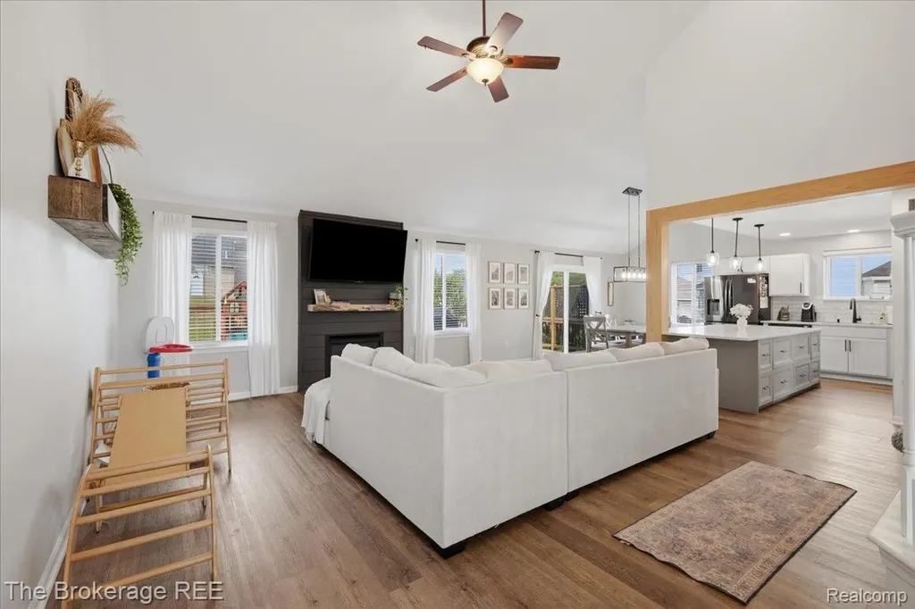 1340 Park Ridge Pointe Grand Blanc Charter Township MI 48439