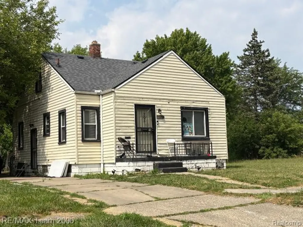 15245 Novara Street Detroit City MI 48205