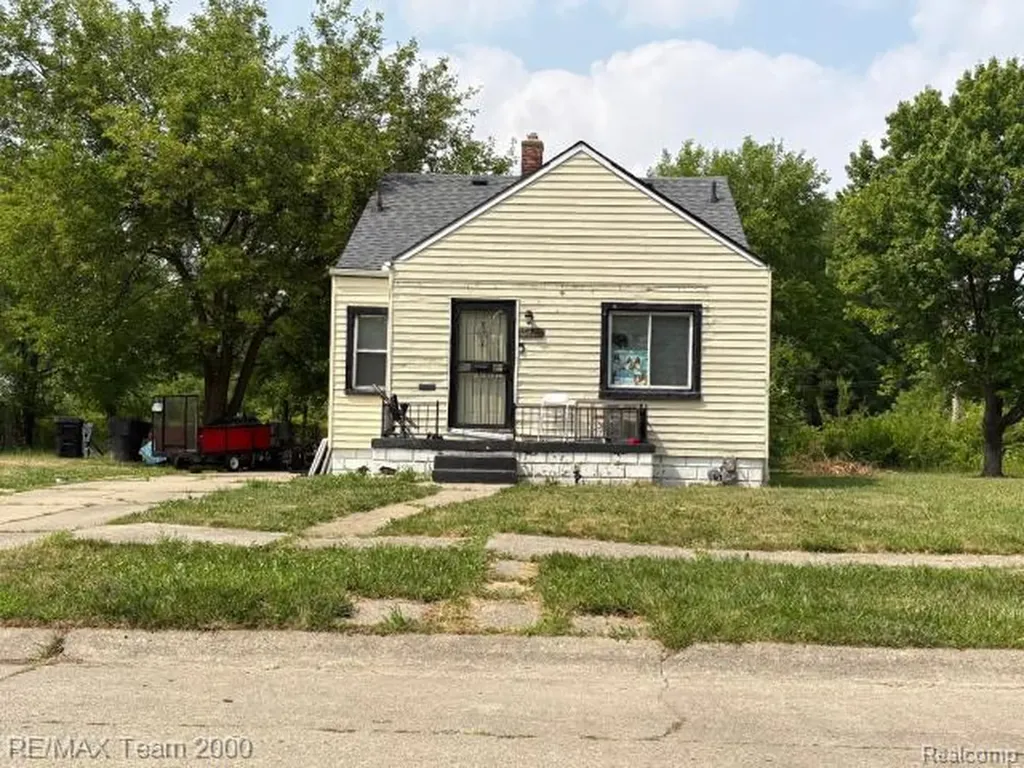 15245 Novara Street Detroit City MI 48205