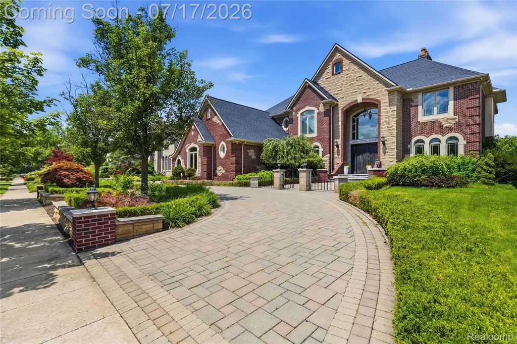 48554 Stoneridge Drive Northville Township MI 48168