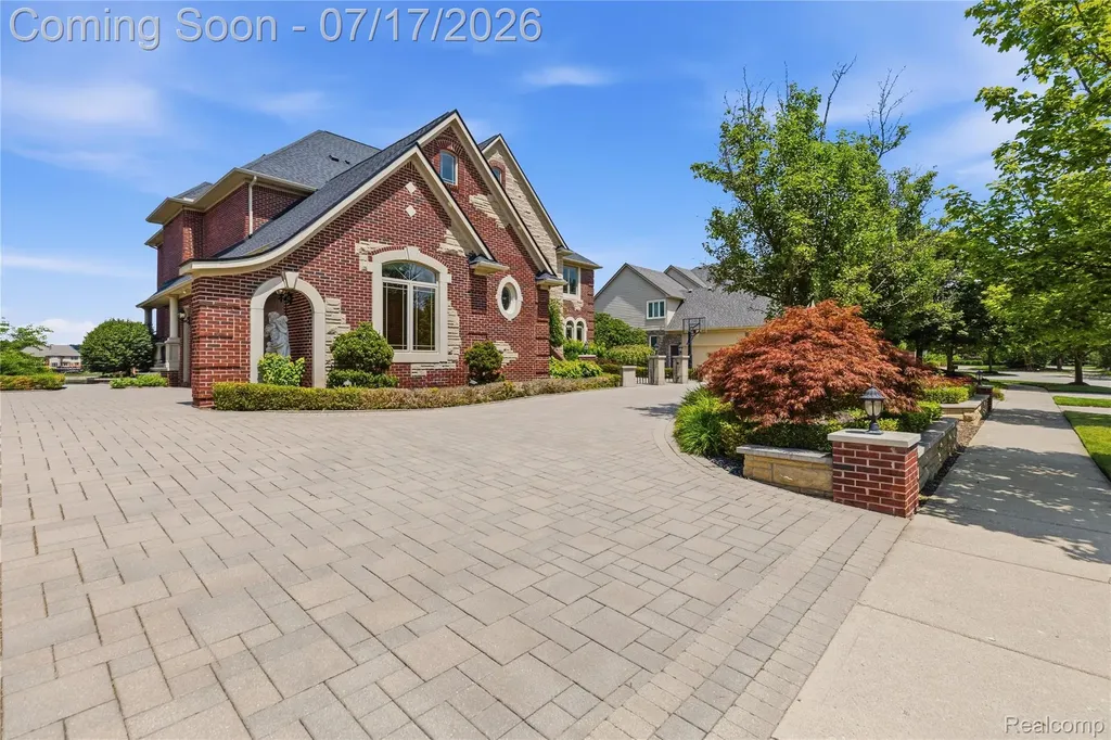 48554 Stoneridge Drive Northville Township MI 48168