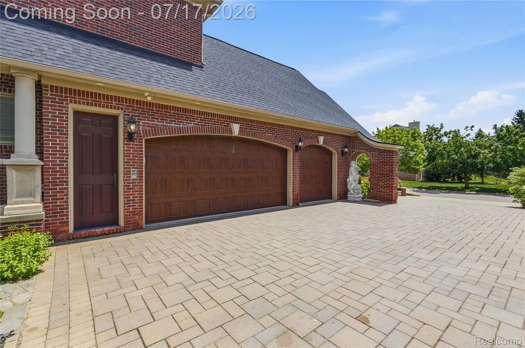 48554 Stoneridge Drive Northville Township MI 48168