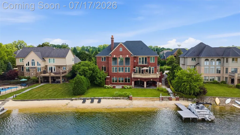 48554 Stoneridge Drive Northville Township MI 48168