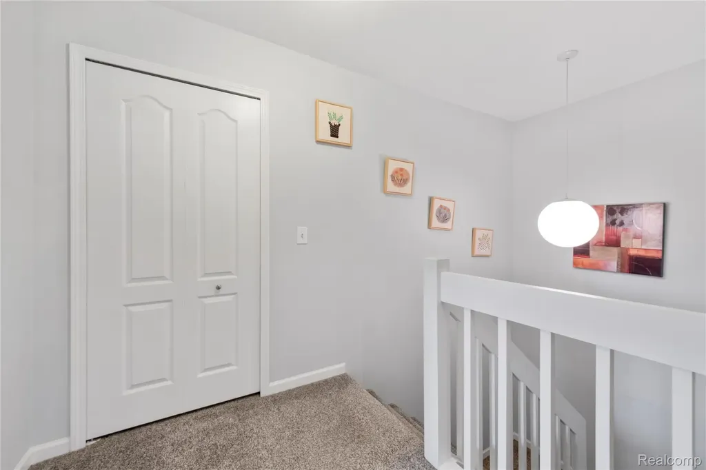 29455 Sylvan Lane Farmington Hills City MI 48334