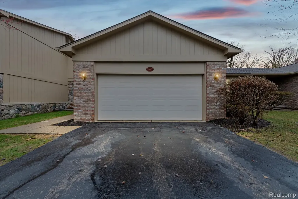 29455 Sylvan Lane Farmington Hills City MI 48334