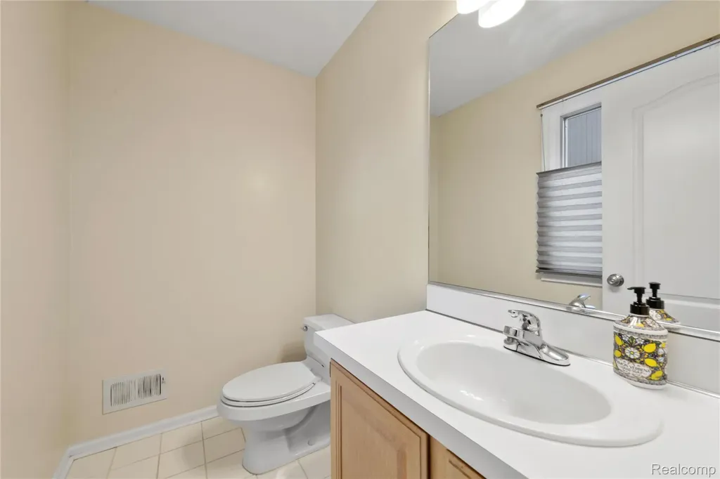 29455 Sylvan Lane Farmington Hills City MI 48334