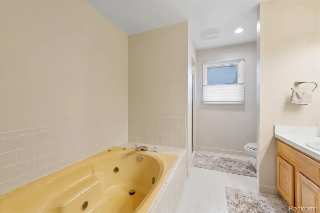 29455 Sylvan Lane Farmington Hills City MI 48334