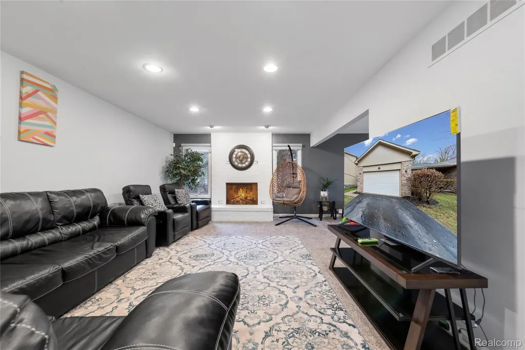 29455 Sylvan Lane Farmington Hills City MI 48334