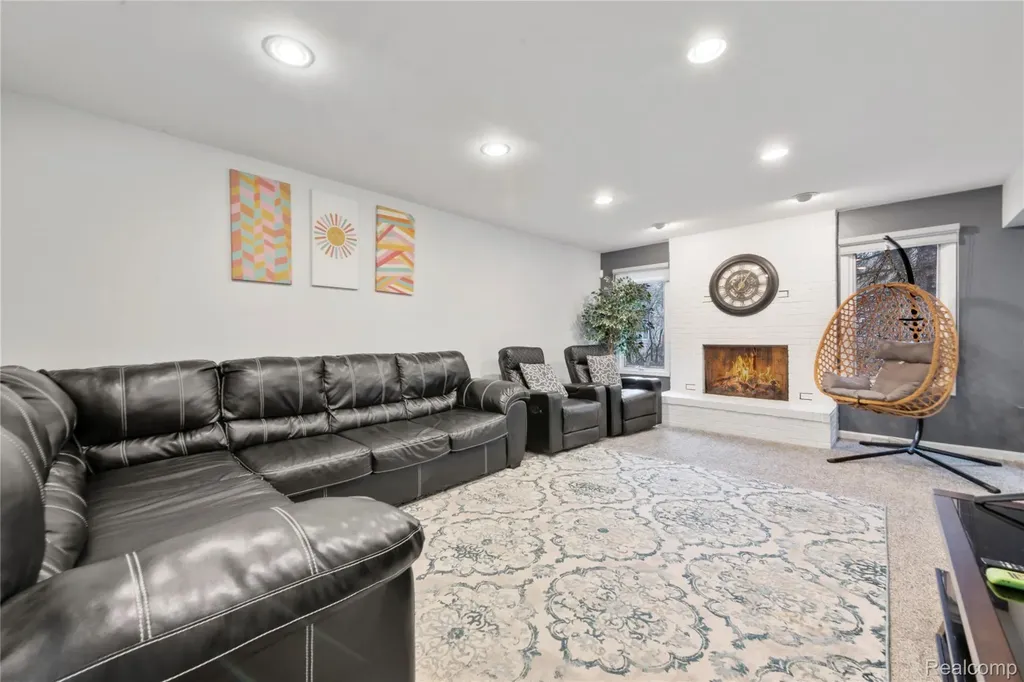 29455 Sylvan Lane Farmington Hills City MI 48334