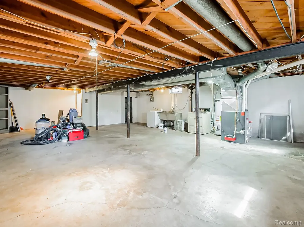 6558 Berwyn Street Dearborn City MI 48127
