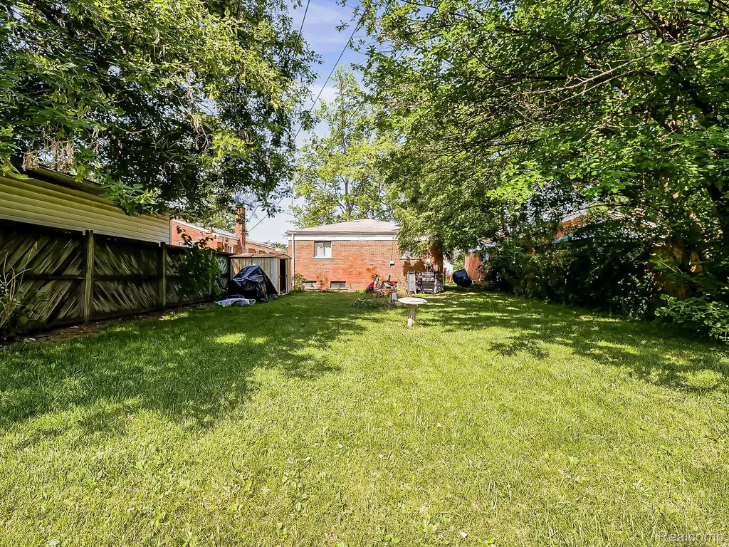 6558 Berwyn Street Dearborn City MI 48127