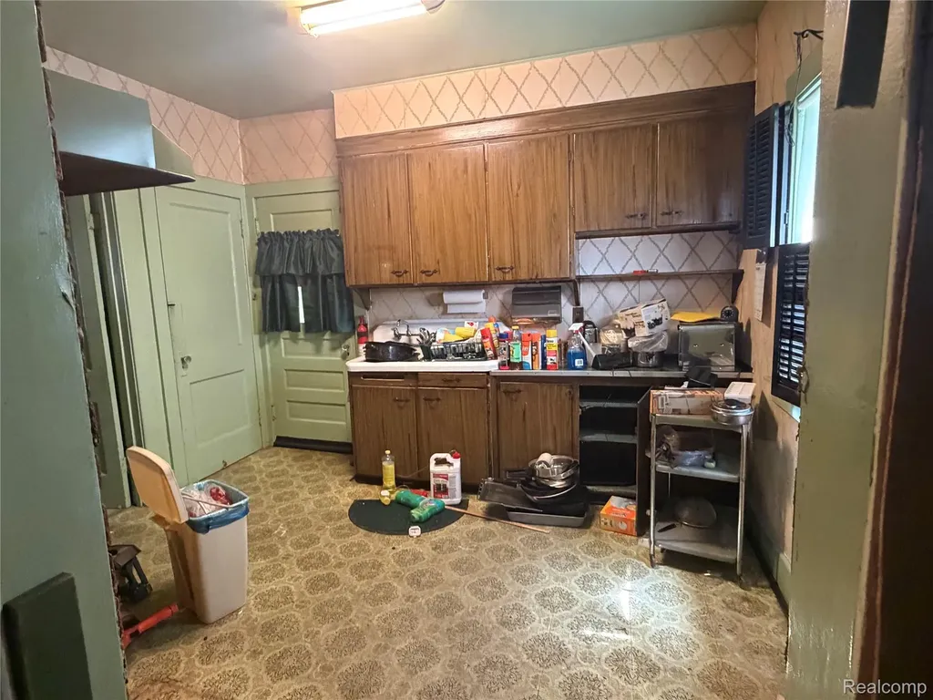 8090 Forestlawn Street Detroit City MI 48234