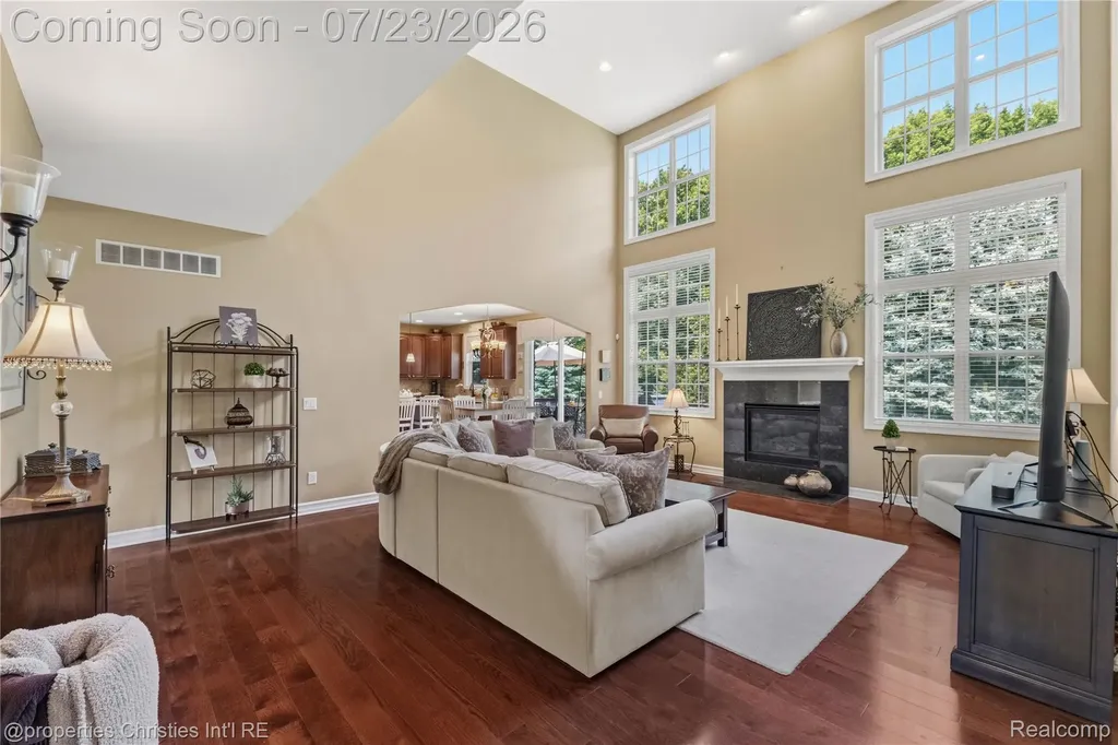 47648 Cheltenham Drive Novi City MI 48374