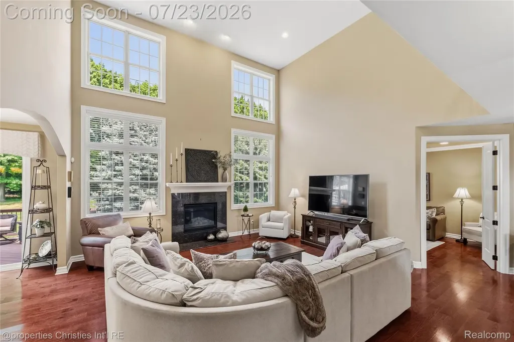 47648 Cheltenham Drive Novi City MI 48374