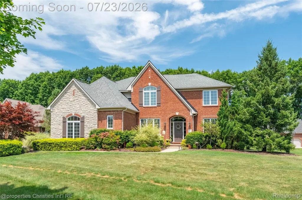 47648 Cheltenham Drive Novi City MI 48374