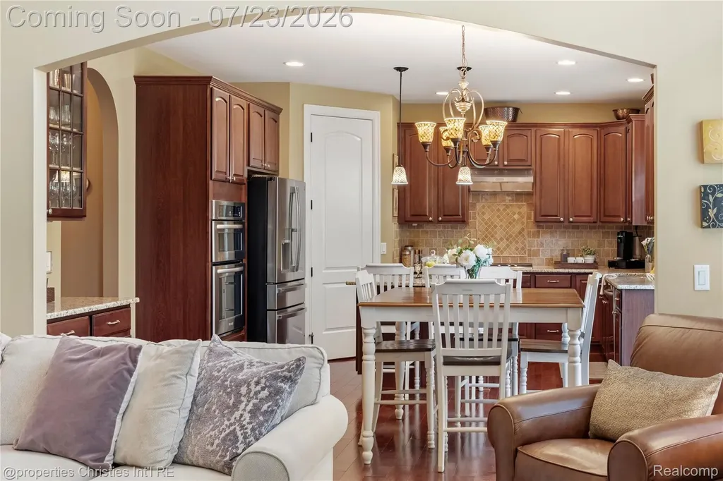 47648 Cheltenham Drive Novi City MI 48374