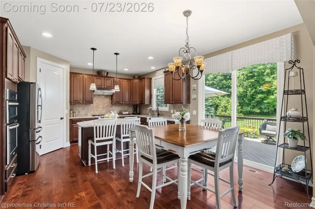 47648 Cheltenham Drive Novi City MI 48374