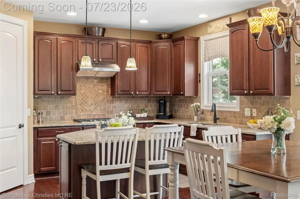 47648 Cheltenham Drive Novi City MI 48374