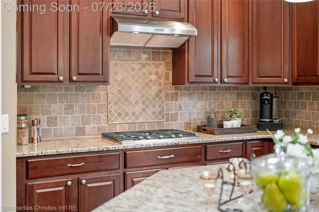 47648 Cheltenham Drive Novi City MI 48374