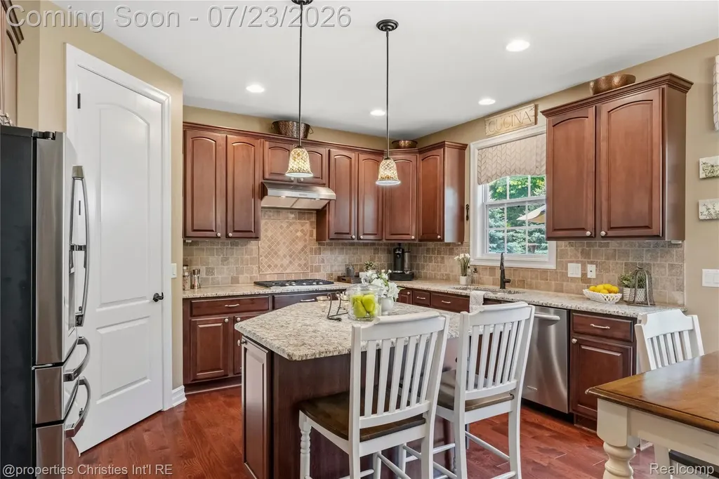 47648 Cheltenham Drive Novi City MI 48374