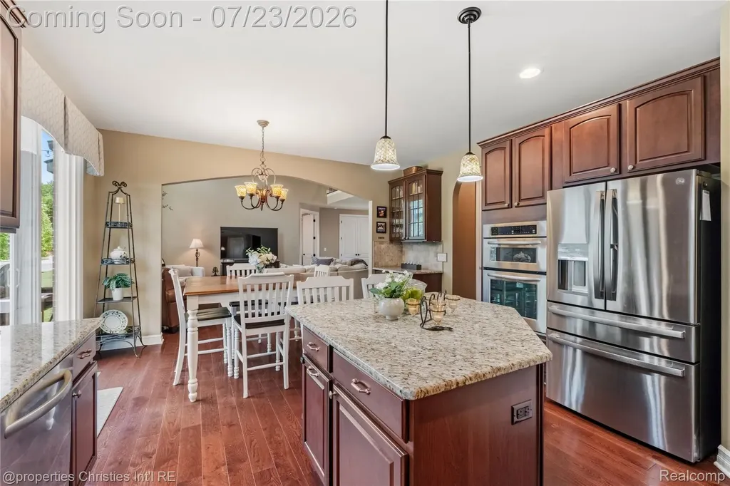 47648 Cheltenham Drive Novi City MI 48374