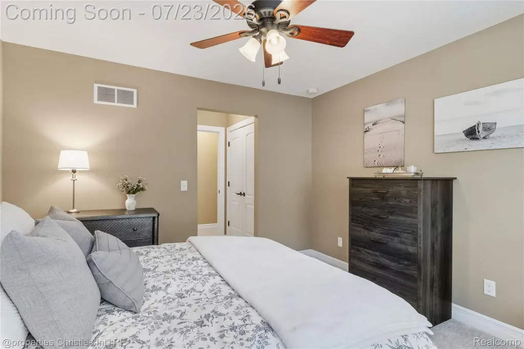 47648 Cheltenham Drive Novi City MI 48374