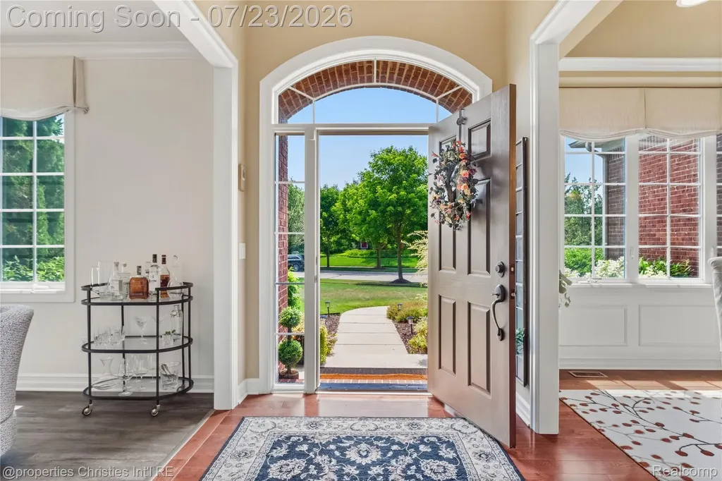 47648 Cheltenham Drive Novi City MI 48374
