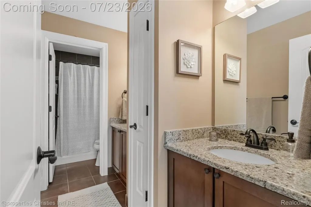 47648 Cheltenham Drive Novi City MI 48374