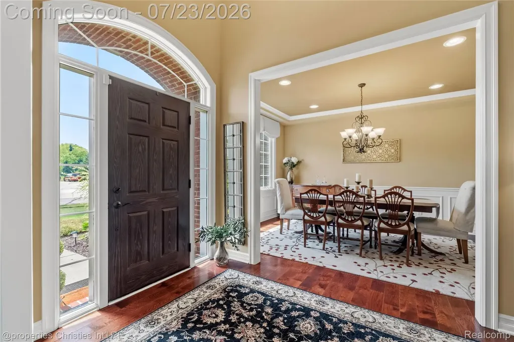 47648 Cheltenham Drive Novi City MI 48374