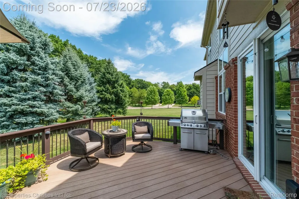 47648 Cheltenham Drive Novi City MI 48374