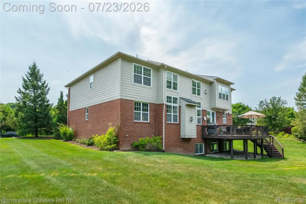 47648 Cheltenham Drive Novi City MI 48374