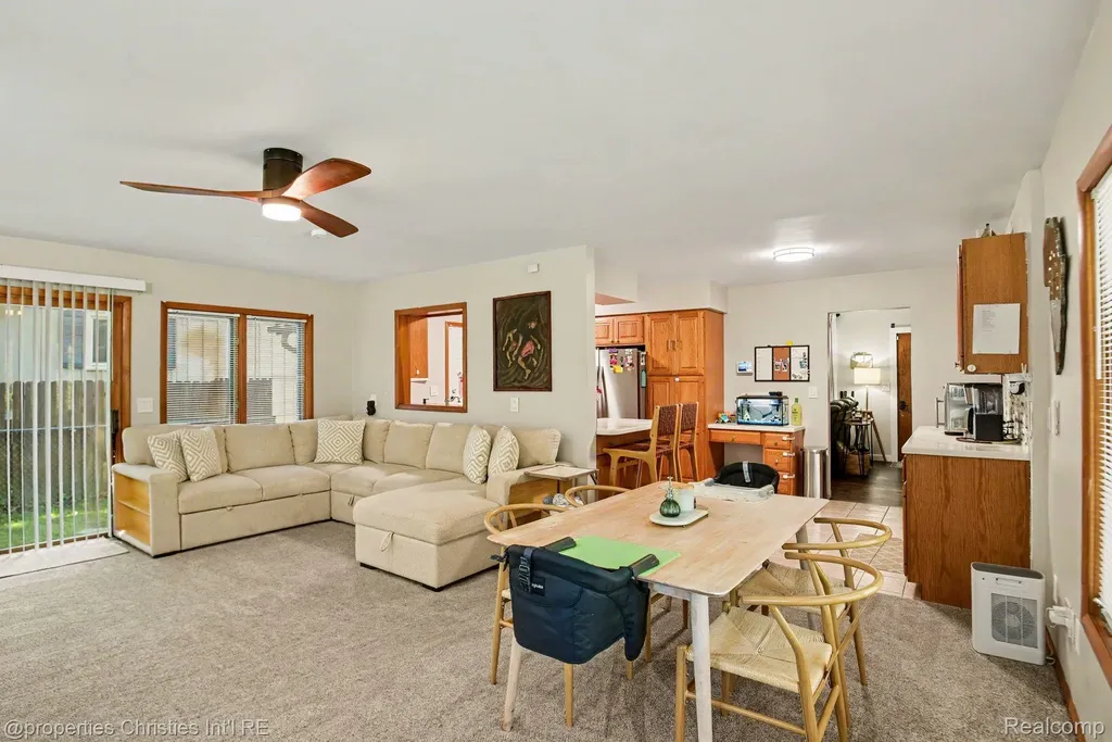 3304 Riverside Drive Port Huron City MI 48060