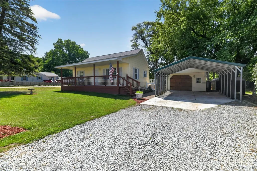 1038 Bethany Street Genesee Charter Township MI 48458
