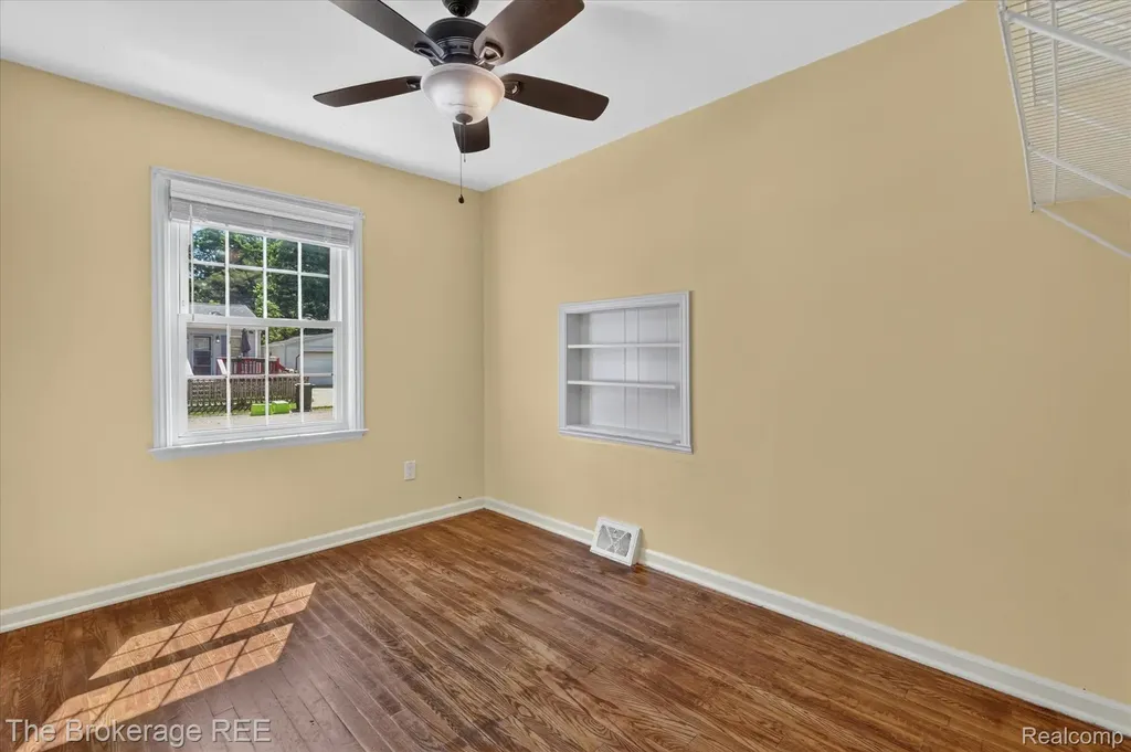 1038 Bethany Street Genesee Charter Township MI 48458