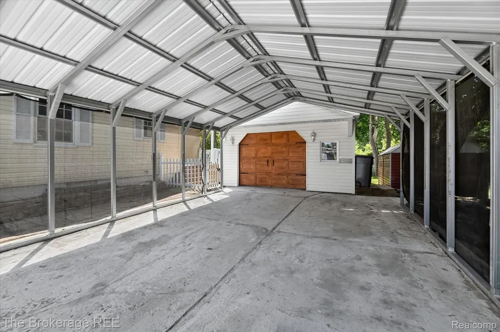 1038 Bethany Street Genesee Charter Township MI 48458
