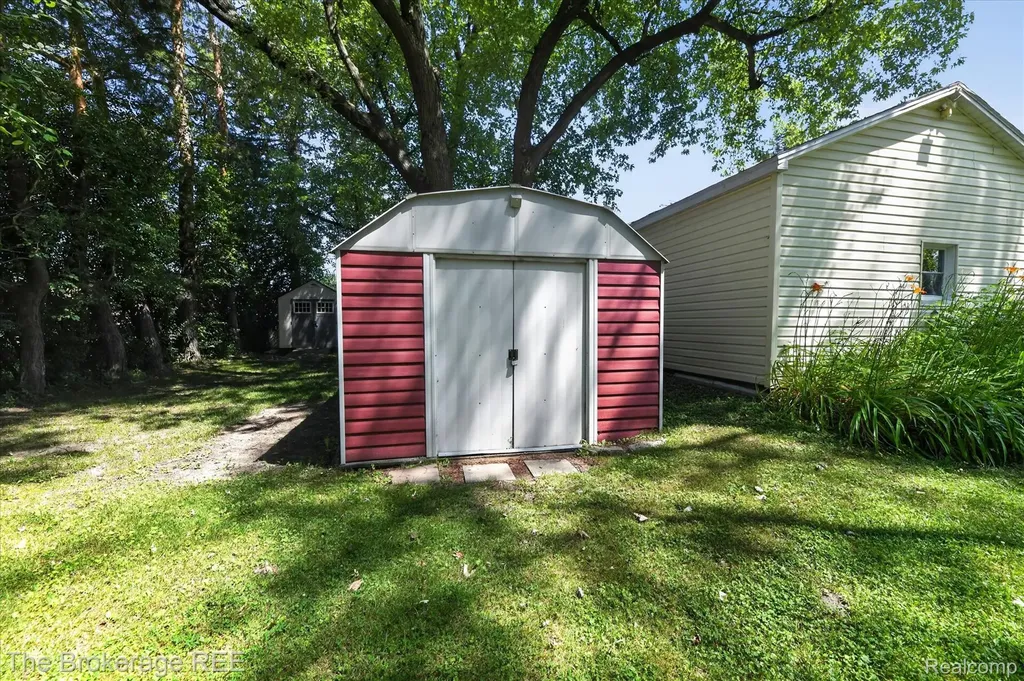 1038 Bethany Street Genesee Charter Township MI 48458