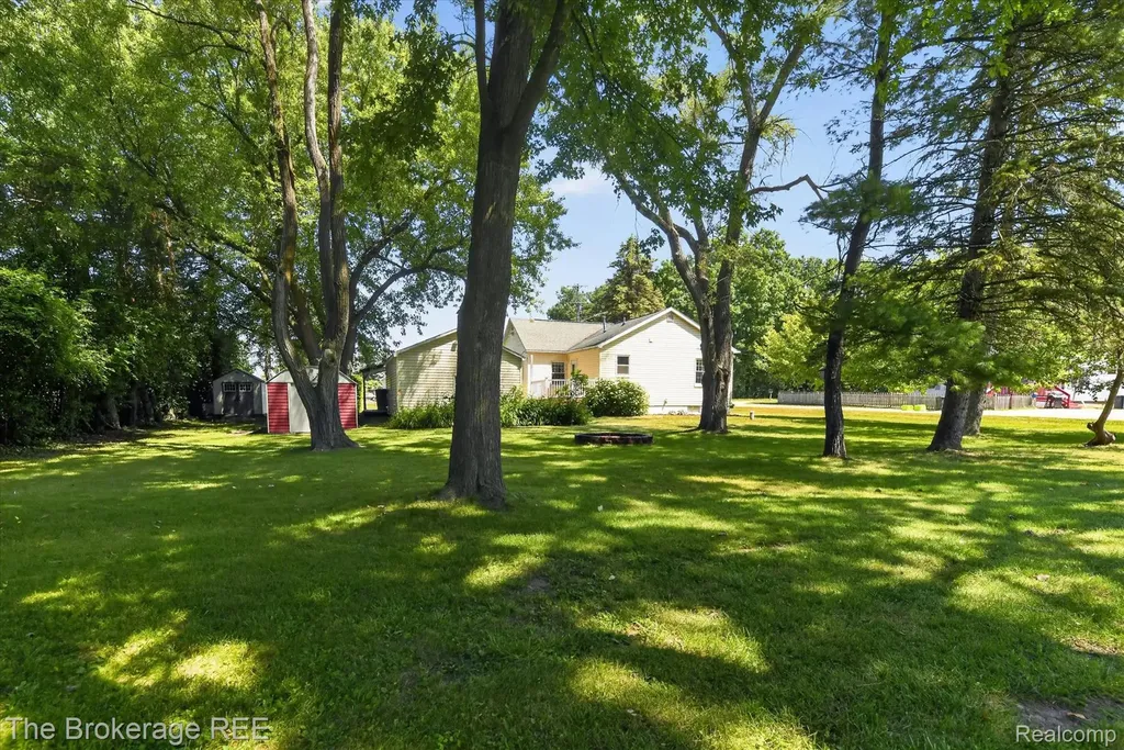 1038 Bethany Street Genesee Charter Township MI 48458