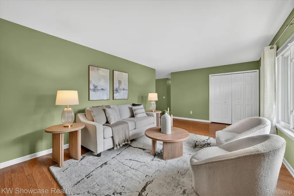 11498 Fox N Hounds Drive White Lake Charter Township MI 48386
