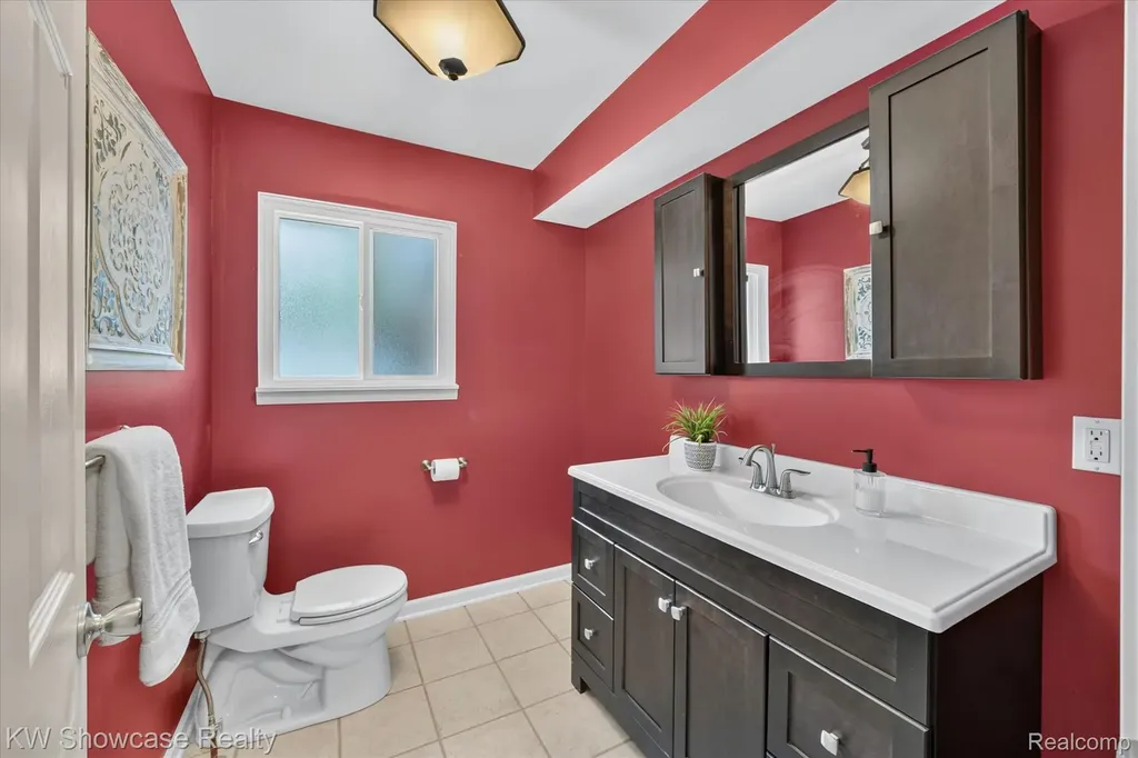 11498 Fox N Hounds Drive White Lake Charter Township MI 48386