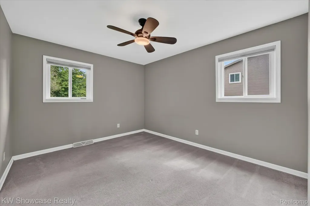 11498 Fox N Hounds Drive White Lake Charter Township MI 48386